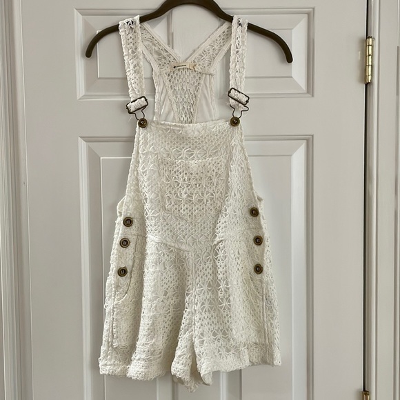 Paper Crane Overall Shorts - Picture 1 of 8